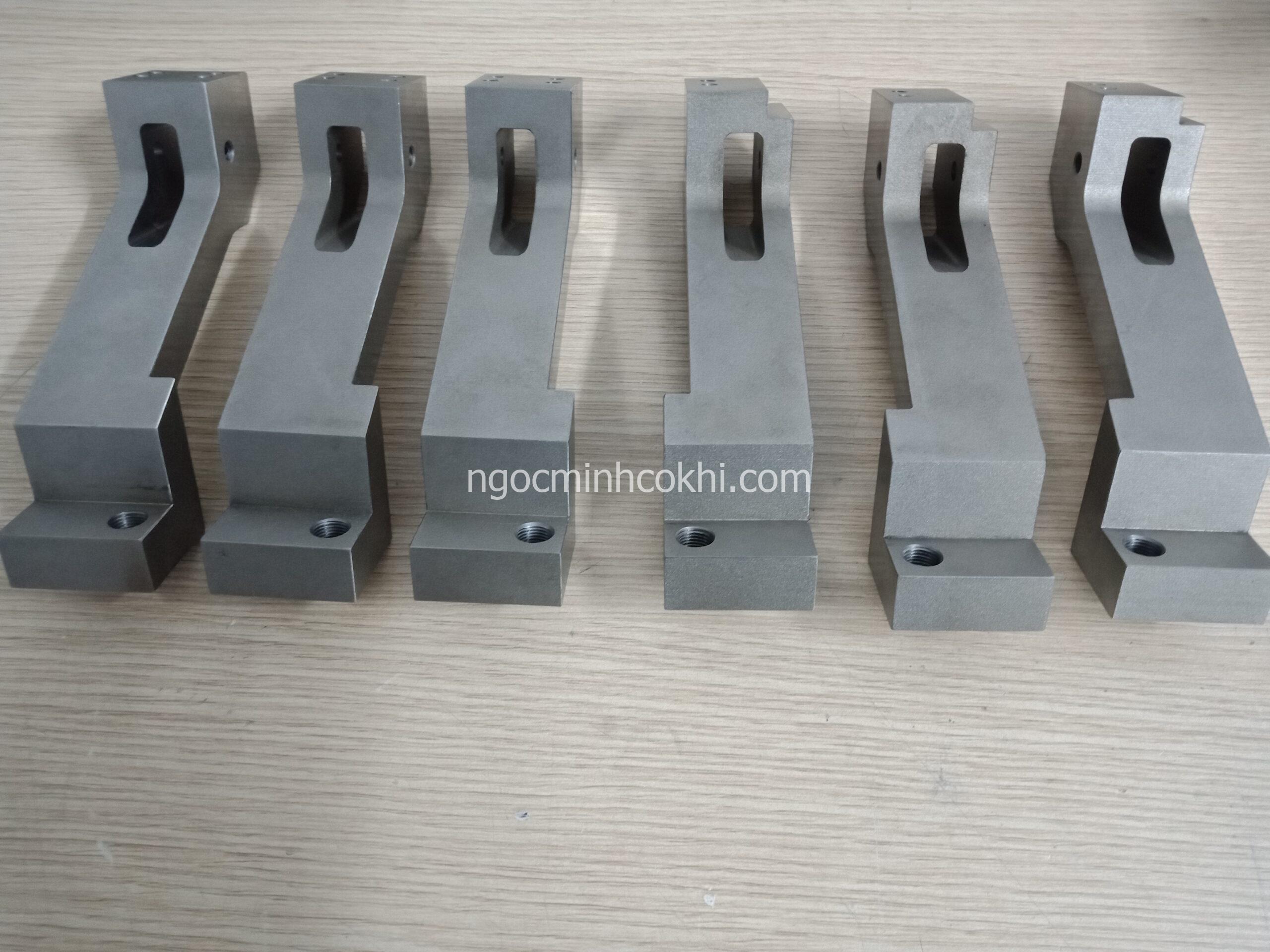 sản phẩm cắt dây